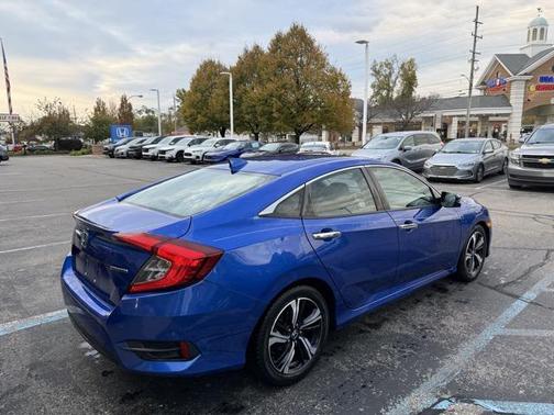 2017 Honda Civic Touring
