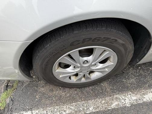 2004 Toyota Camry LE V6