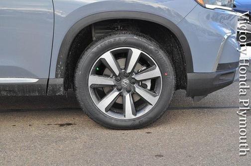 2025 Honda Pilot Touring 8-Passenger