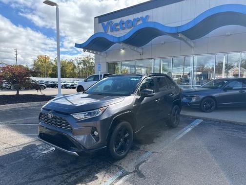 2020 Toyota RAV4 Hybrid SE