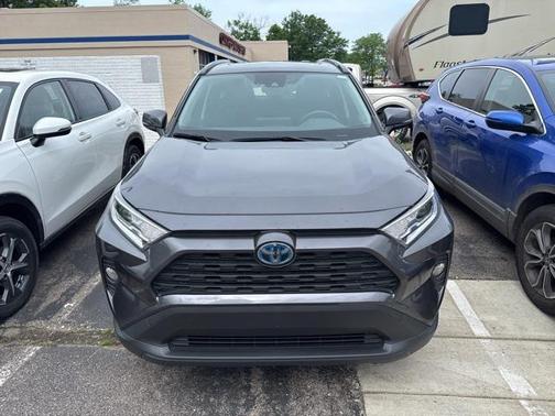 2020 Toyota RAV4 Hybrid XLE