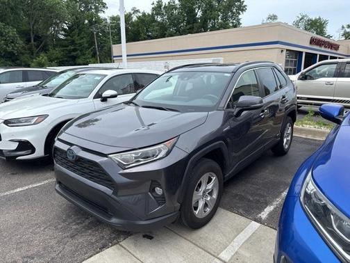 2020 Toyota RAV4 Hybrid XLE