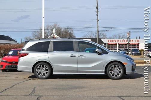 2025 Honda Odyssey Touring