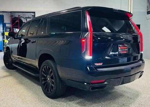 2022 Cadillac Escalade ESV Luxury
