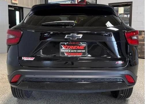 Mosaic Black Metallic 2024 Chevrolet Trax FWD 1RS