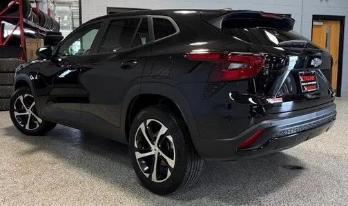 Mosaic Black Metallic 2024 Chevrolet Trax FWD 1RS