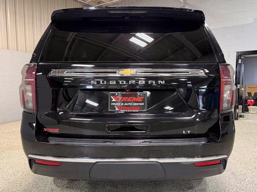 Black 2024 Chevrolet Suburban LT