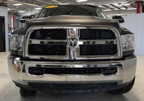 2018 RAM 3500 Tradesman Crew Cab 4x4 6'4' Box