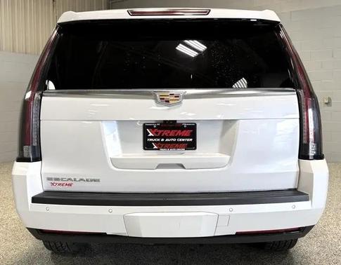 2020 Cadillac Escalade Luxury