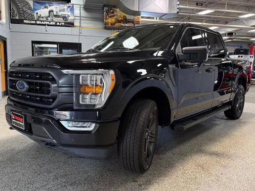 Agate Black Metallic 2023 Ford F-150 XLT