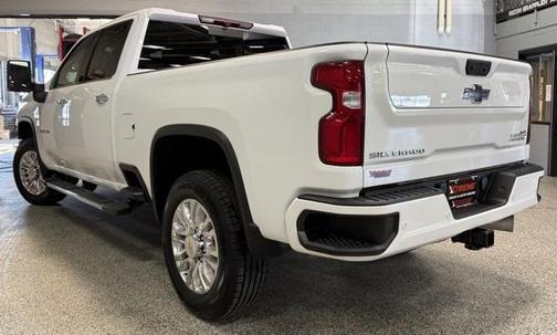 2022 Chevrolet Silverado 3500 High Country