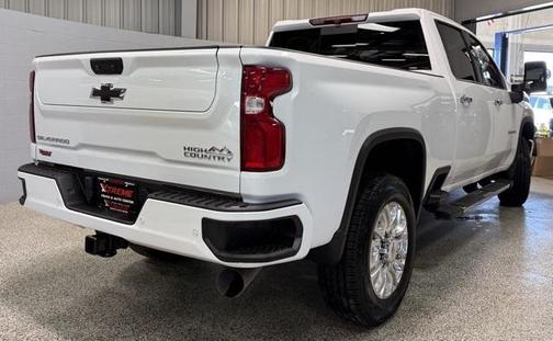 2022 Chevrolet Silverado 3500 High Country