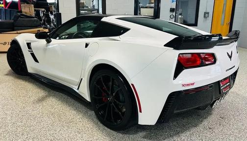 Arctic White 2019 Chevrolet Corvette Grand Sport