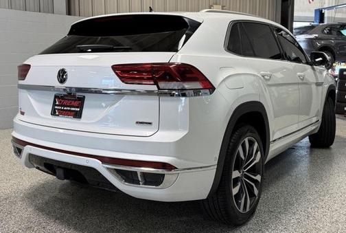 2022 Volkswagen Atlas Cross Sport 3.6L V6 SEL Premium R-Line