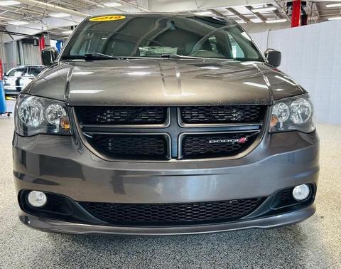 Granite Pearlcoat 2019 Dodge Grand Caravan GT