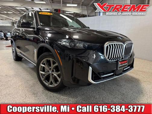 Black Sapphire Metallic 2024 BMW X5 xDrive40i