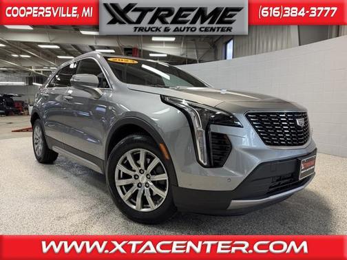 2023 Cadillac XT4 Premium Luxury