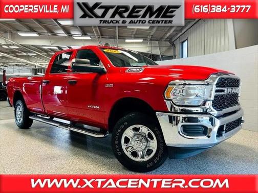 2022 RAM 2500 Tradesman Crew Cab 4x4 8' Box
