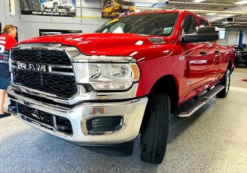 2022 RAM 2500 Tradesman Crew Cab 4x4 8' Box