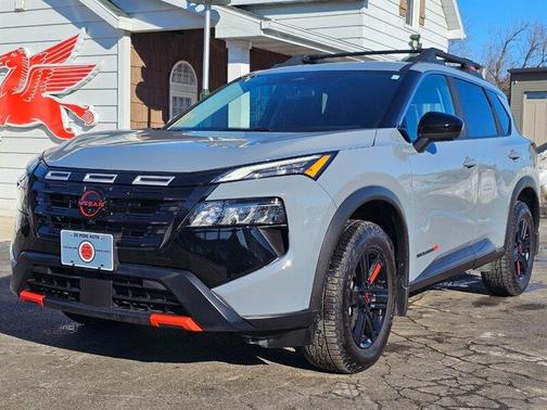 2025 Nissan Rogue Rock Creek