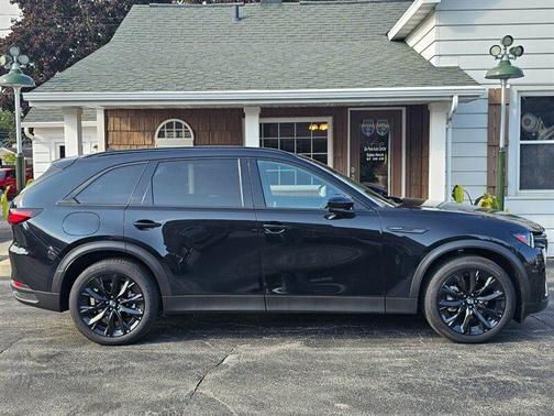 2025 Mazda CX-90 Premium