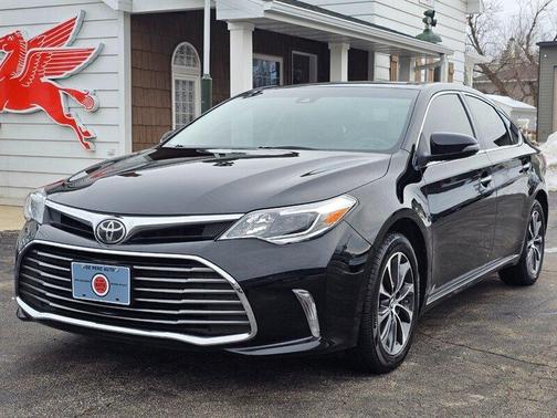 2017 Toyota Avalon XLE Plus