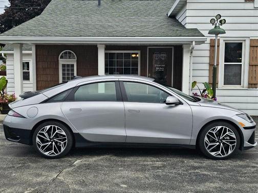 2023 Hyundai IONIQ 6 SEL