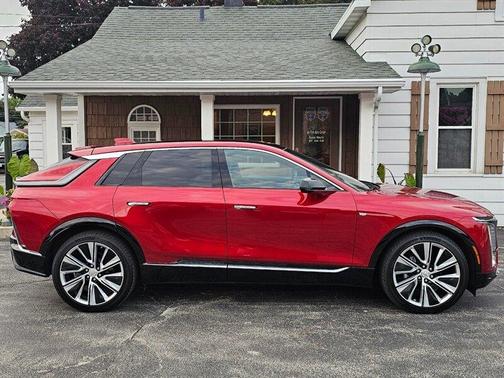 2024 Cadillac LYRIQ Luxury