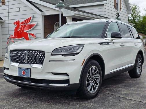 2022 Lincoln Aviator Standard AWD