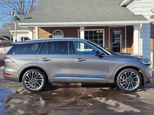 2021 Lincoln Aviator Reserve AWD