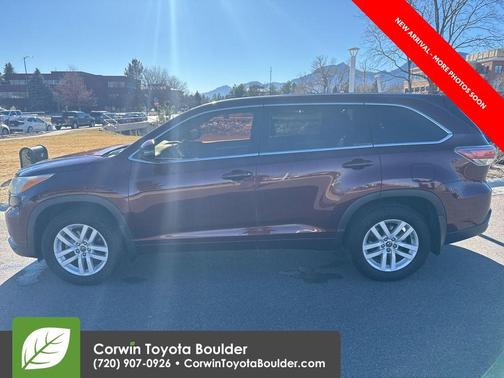 2016 Toyota Highlander LE