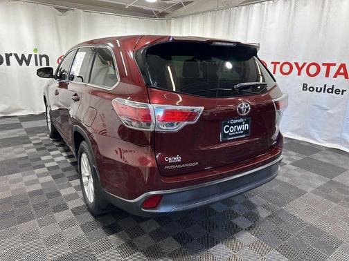 2016 Toyota Highlander LE
