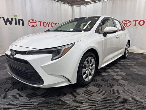 Ice Cap 2024 Toyota Corolla Hybrid LE
