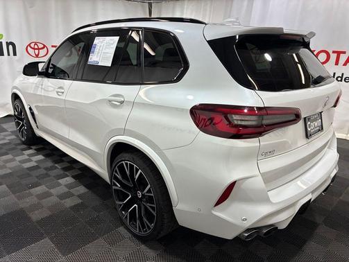 Mineral White Metallic 2023 BMW X5 M Base