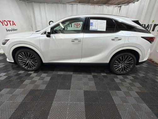 White Pearl 2025 Lexus RX 350 Luxury
