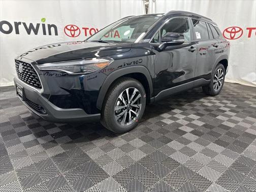 2025 Toyota Corolla Cross XLE