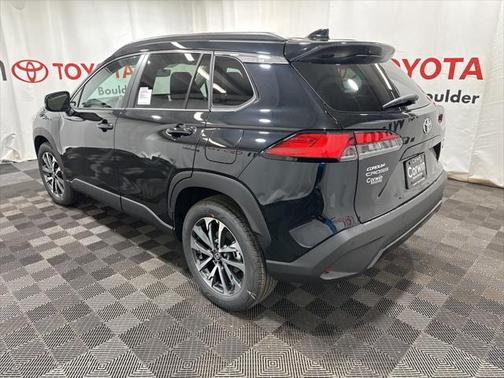2025 Toyota Corolla Cross XLE