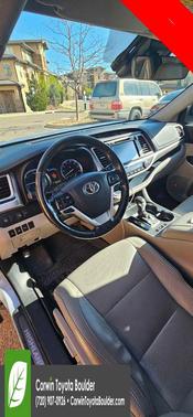 Celestial Silver Metallic 2017 Toyota Highlander Hybrid Platinum