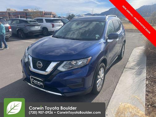 2020 Nissan Rogue SV