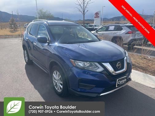 2020 Nissan Rogue SV