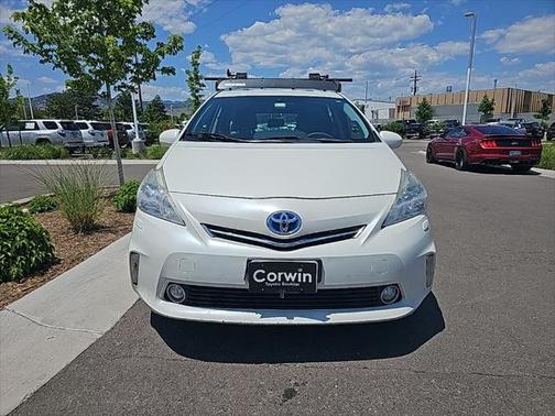 2012 Toyota Prius v Two