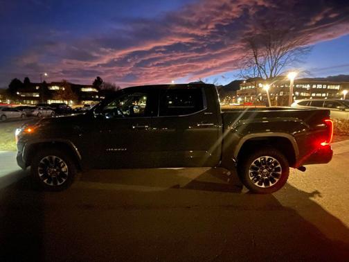 2022 Toyota Tundra Limited