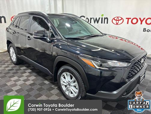 Jet Black 2025 Toyota Corolla Cross LE