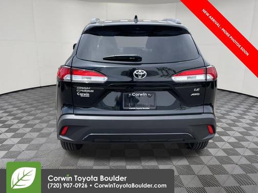 Jet Black 2025 Toyota Corolla Cross LE