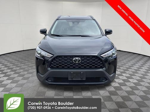 Jet Black 2025 Toyota Corolla Cross LE