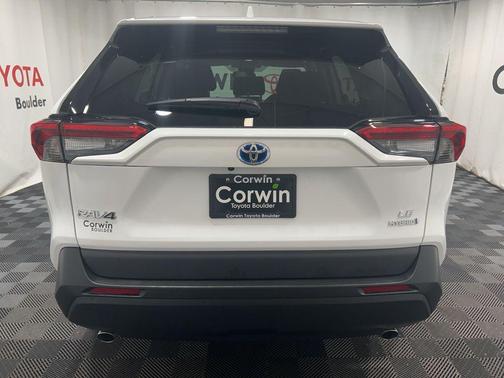 2024 Toyota RAV4 Hybrid LE
