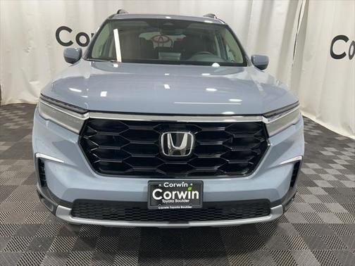 2025 Honda Pilot Touring 8-Passenger
