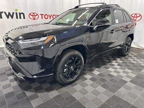 2025 Toyota RAV4 Hybrid SE