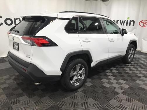 2024 Toyota RAV4 Hybrid XLE