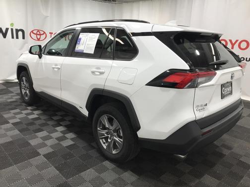 2024 Toyota RAV4 Hybrid XLE